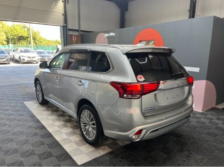 2020 Mitsubishi Outlander 2020 MITSUBISHI OUTLANDER PHEV 2.4L HYBRID / 48K KMS / ADAPTIVE CRUISE CONTROL, HEATED SEATS, REVERSE CAMERA & MORE €24,950