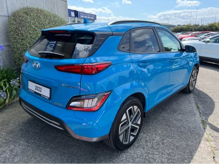 2022 Hyundai Kona PREMIUM EV 64KWH €19,950