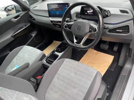 2022 Volkswagen ID.3 Pro 58kWh Life Hatchback 5dr Electric Auto (145 ps) thumbnail