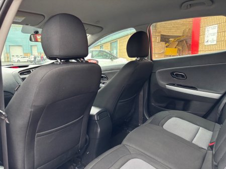 2014 Kia Ceed - thumbnail 13