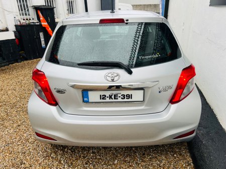 2012 Toyota Yaris 1.0 VVT-i 3Dr Luna €5,950 thumbnail