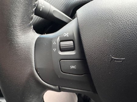 2017 Peugeot 2008 1.6 HDI, ACTIVE MODEL, FULL SERVICE HISTORY, FINANCE, WARRANTY, 5 STAR REVIEWS €9,995 thumbnail