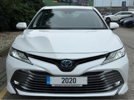 2020 Toyota Camry - view 4