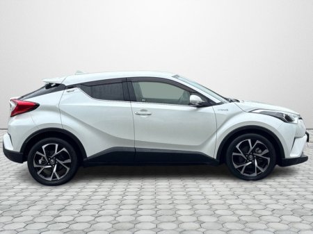 2017 Toyota C-HR - thumbnail 11