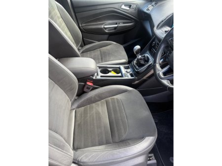 2017 Ford Kuga - photo 6