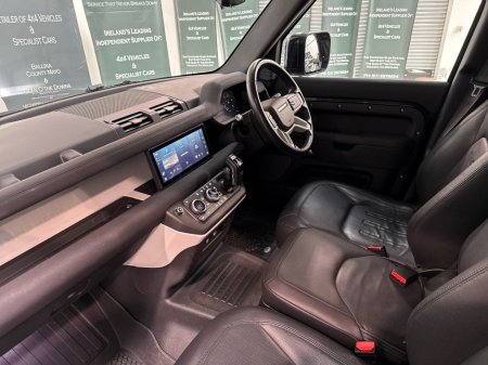 2021 Land Rover Defender - thumbnail 15