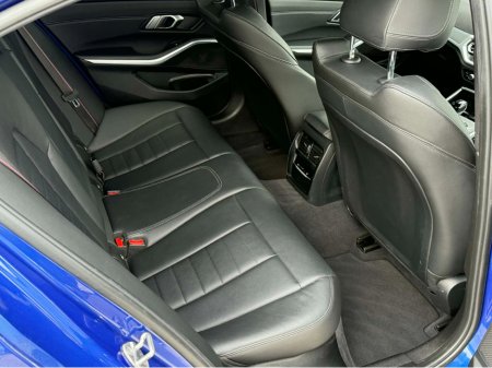 2022 BMW 3 Series - thumbnail 12