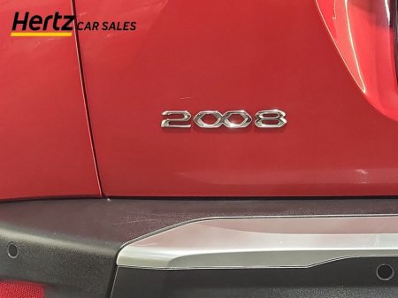 2023 Peugeot 2008 - thumbnail 11