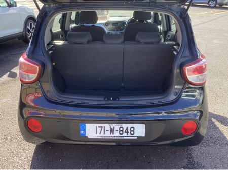 2017 Hyundai i10 - thumbnail 16