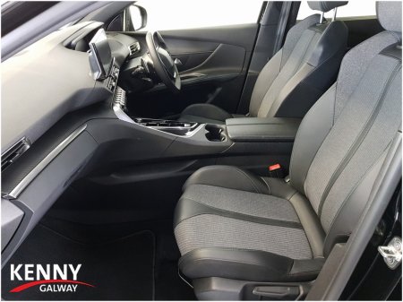 2024 Peugeot 5008 - thumbnail 9