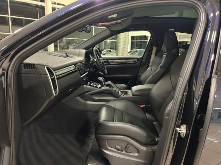 2023 Porsche Cayenne - thumbnail 17