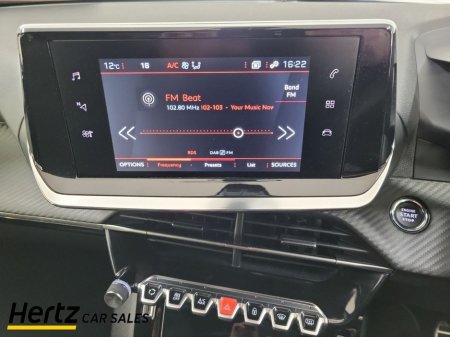 2023 Peugeot 2008 - thumbnail 21