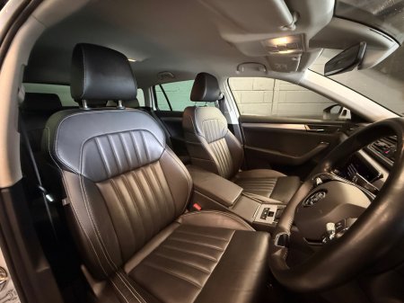 2022 Skoda Superb SUPERB C AMB 1.4TSI 218HP iV DSG €25,900 thumbnail