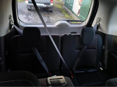 2017 Nissan Serena Highway Star V €19,950 thumbnail