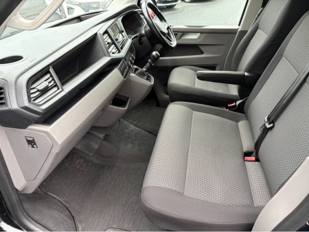 2022 Volkswagen Transporter T6 LWB Trendline 2.0 TDI 110HP €15,950 thumbnail