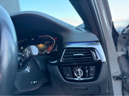 2022 BMW 5 Series - thumbnail 22