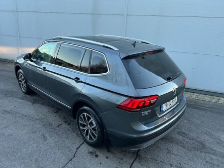 2019 Volkswagen Tiguan Allspace 2.0 TDI 150HP Comfortline DSG Auto 7 Seat Pan Roof Mint €29,995 thumbnail