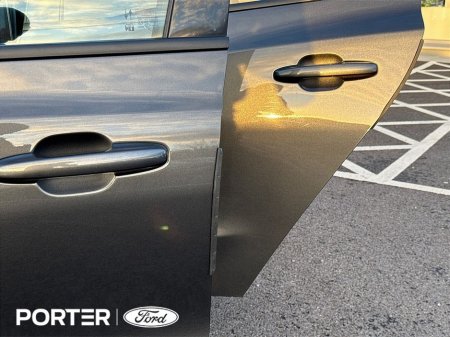 2024 Ford Focus ST-Line 1.0L EcoBoost 125PS mHEV €27,950 thumbnail