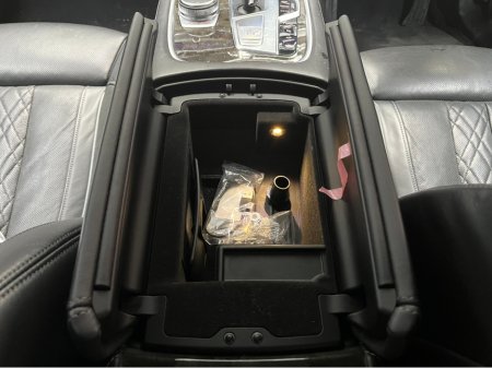 2017 BMW 7 Series - thumbnail 25