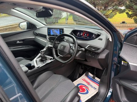 2021 Peugeot 3008 - thumbnail 15