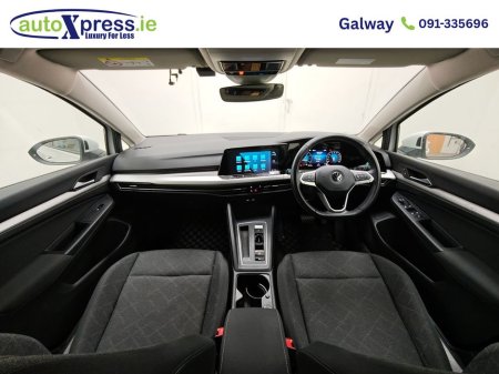 2021 Volkswagen Golf - view 2