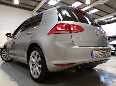 2015 Volkswagen Golf *ONLY 45,000*AUTO*VW GOLF 1.4 TSI HIGH-LINE*COLOUR CAMERA WITH ADAPTIVE CRUISE*UP-GRADED VW ALLOYS*XL MEDIA*HIGH-LINE BODY STYLING*FLAT-BOTTOM SPORT STEERING WHEEL WITH PADDLE SHIFT*RADAR ASSIST**ANTI €14,900 thumbnail