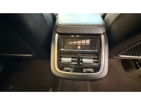 2023 Volvo XC60 B4 2.0 Diesel 190BHP 5DR Auto thumbnail