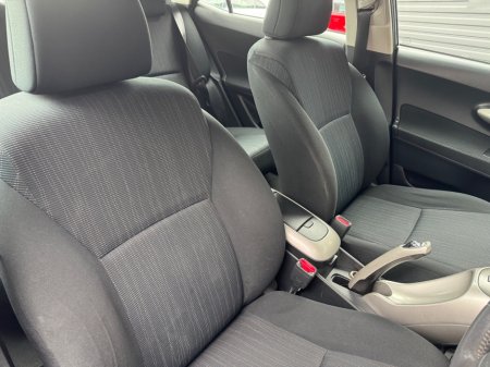 2009 Toyota Auris - thumbnail 9