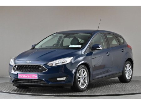 2016 Ford Focus - thumbnail 3