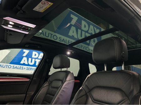 2021 Volkswagen Touareg - thumbnail 9