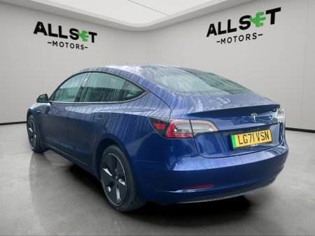 2021 Tesla Model 3 STANDARD RANGE PLUS €23,995 thumbnail