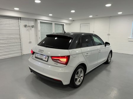 2016 Audi A1 - thumbnail 15