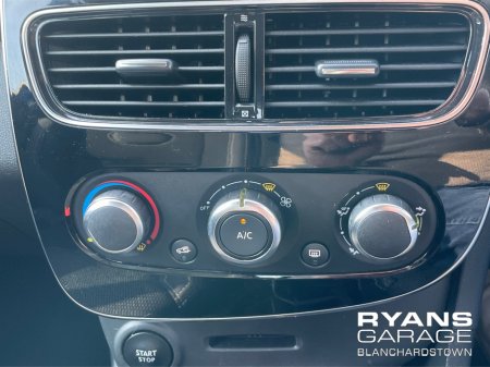 2019 Renault Clio - thumbnail 22