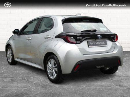 2022 Toyota Yaris Hybrid Luna €21,950 thumbnail