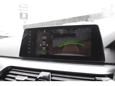 2020 BMW 5 Series - thumbnail 14