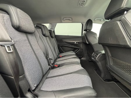2020 Peugeot 5008 - thumbnail 5