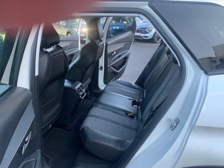 2019 Peugeot 3008 - thumbnail 12