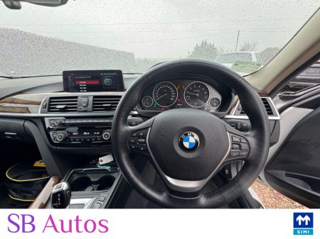 2017 BMW 3 Series - thumbnail 14