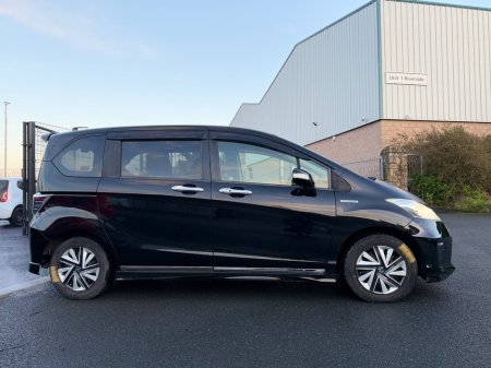 2012 Honda Freed  €8,300