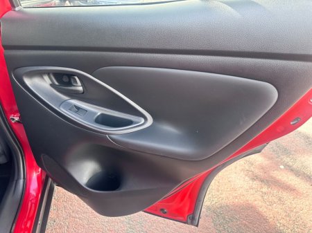 2024 Toyota Yaris Cross - thumbnail 16