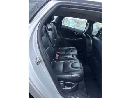 2015 Volvo V40 1.6 D2 (115hp) SE Leather €8,950 thumbnail