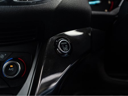 2017 Ford Kuga 2017 Kuga 1.5d TITANIUM/High spec/Warranty €13,888 thumbnail