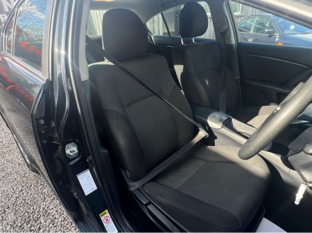 2011 Toyota Avensis - thumbnail 10