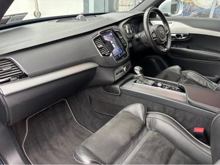 2019 Volvo XC90 - thumbnail 9