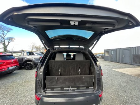 2019 Land Rover Discovery - thumbnail 18