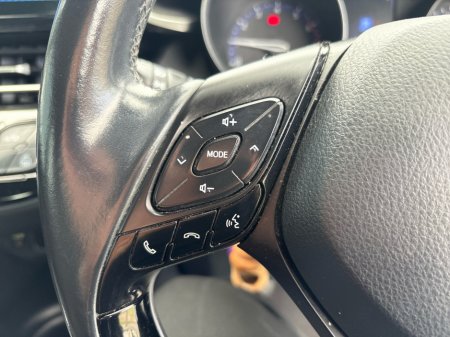 2018 Toyota C-HR - thumbnail 28