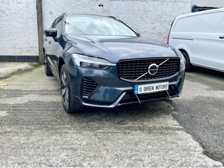 2023 Volvo XC60 T6 RECHARGE PHEV AWD AUTO PLUS DARK