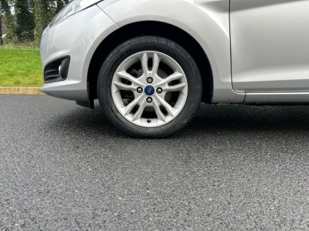 2015 Ford Fiesta 1.0 EcoBoost 65PS S/S Zetec €7,950 thumbnail