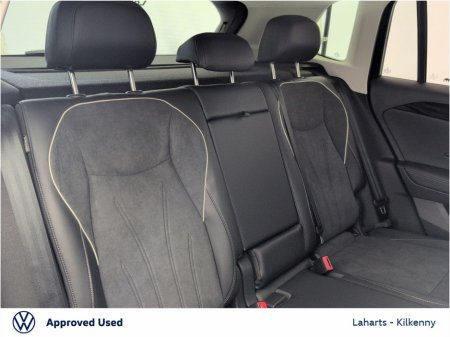 2025 Volkswagen Tiguan 3 ELEGANCE 1.5TSI 204HP DSG PHEV €54,950 thumbnail