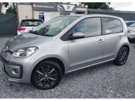 2018 Volkswagen up! Volkswagen High UP! 1.0 AUTOMATIC €8,999
